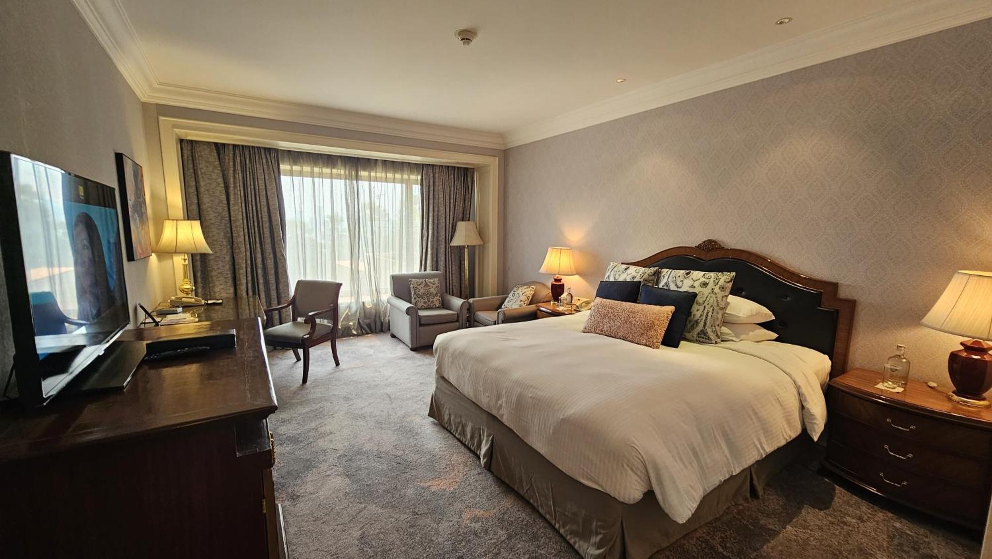 Taj Lands End Hotel Mumbai Exterior foto Deluxe room